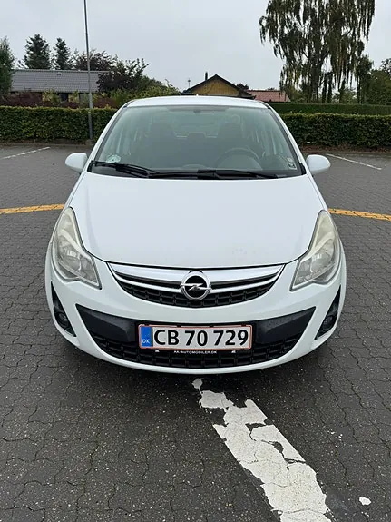 Opel Corsa 2011 photo 4