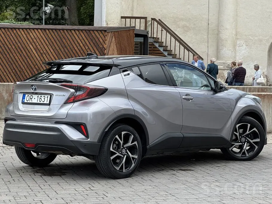 Toyota C-Hr 2017 photo 4
