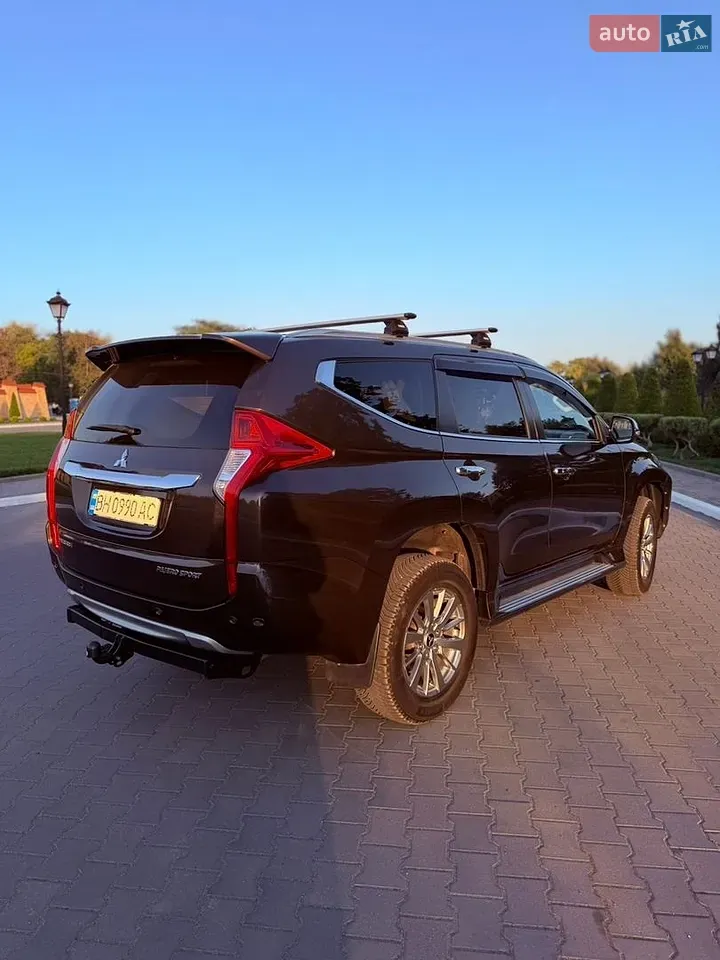 Mitsubishi Pajero Sport 2019 photo 3