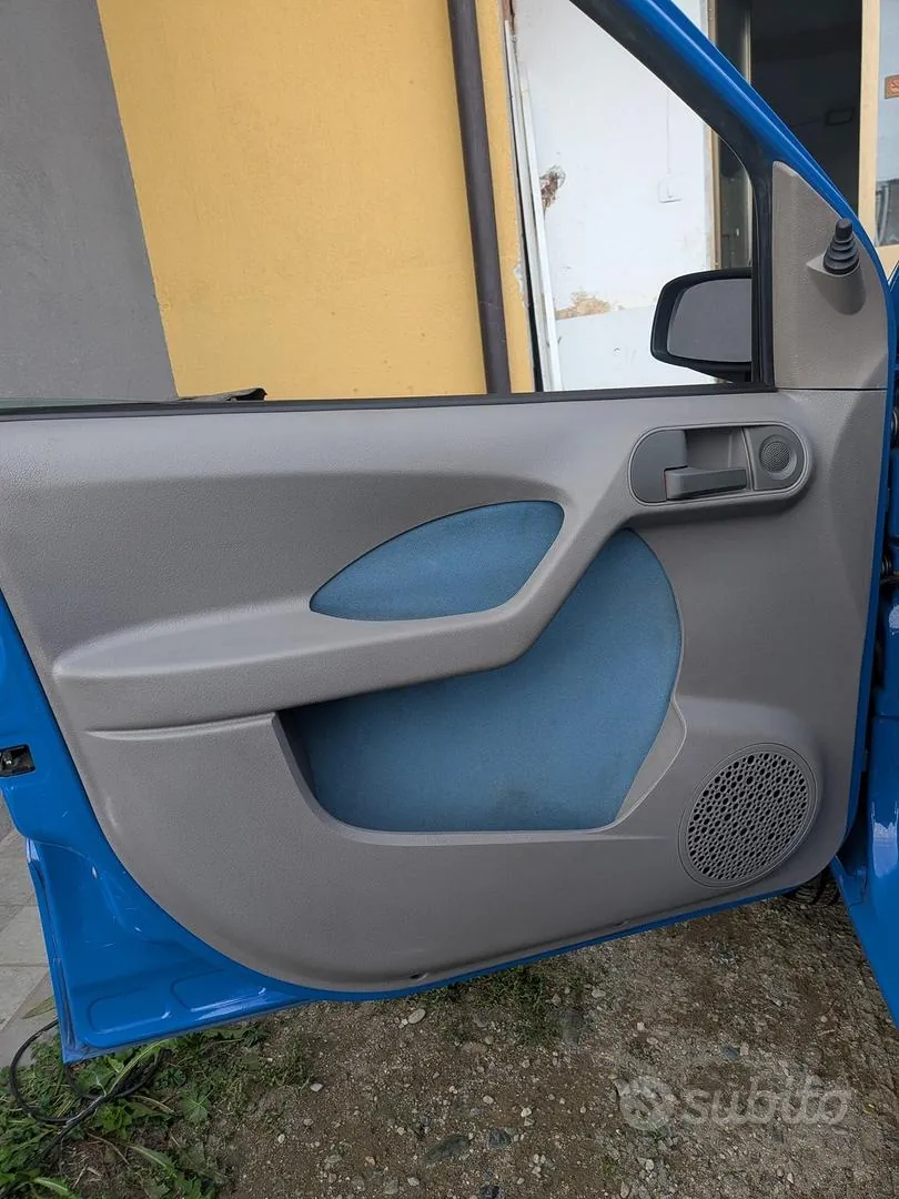 Fiat Panda 2005 photo 4