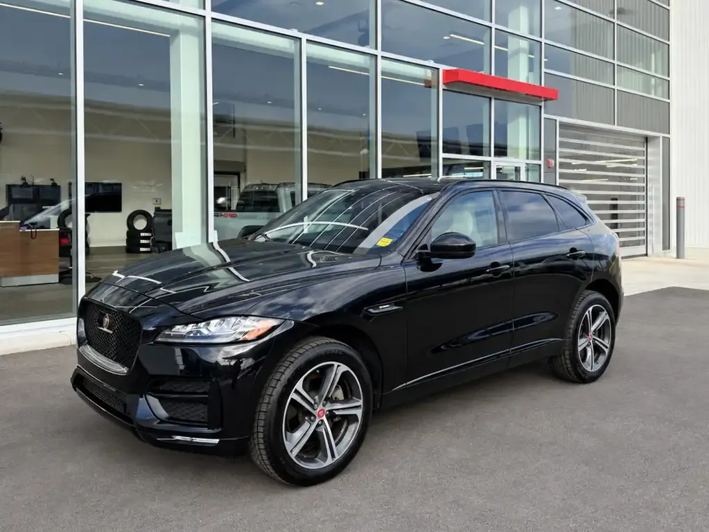 Jaguar F-Pace