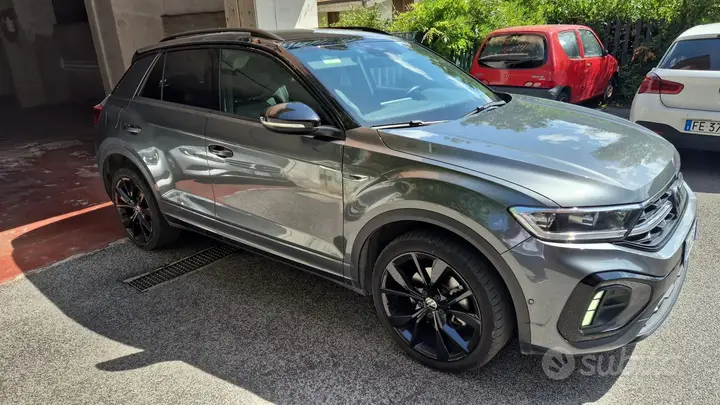 Volkswagen T-Roc 2023 photo 3