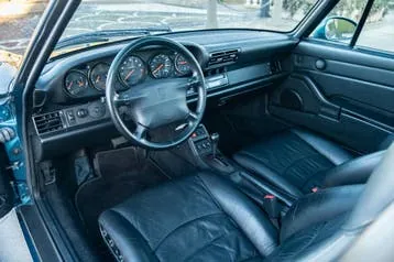 Porsche 911 Targa 1995 photo 2