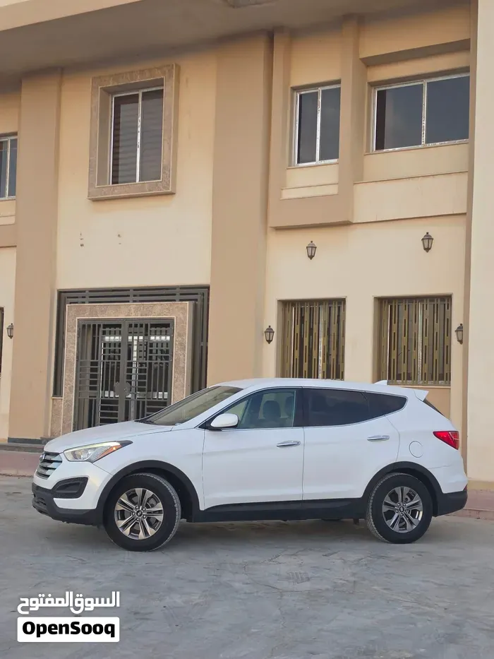 Hyundai Santa Fe 2015 photo 2