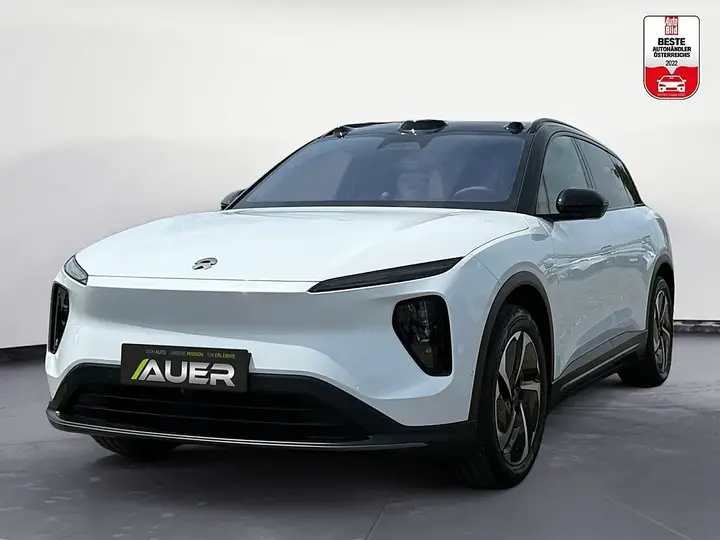 NIO El6