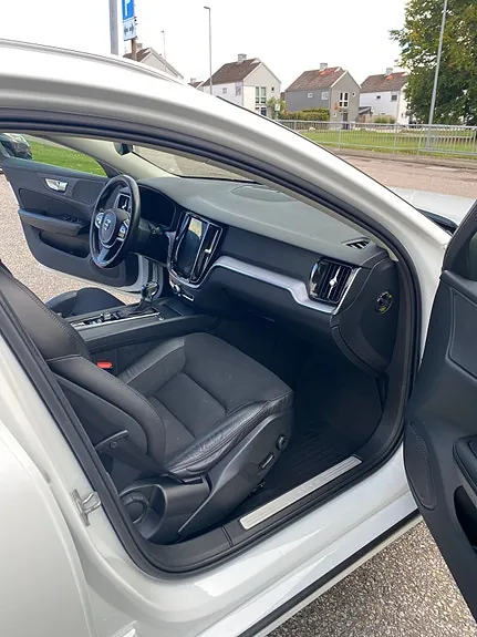 Volvo V60 2019 photo 5