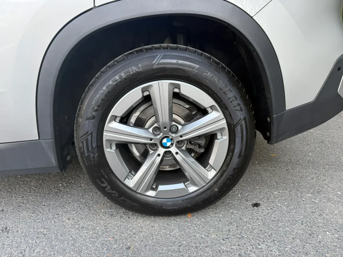 BMW X1 2023 photo 3