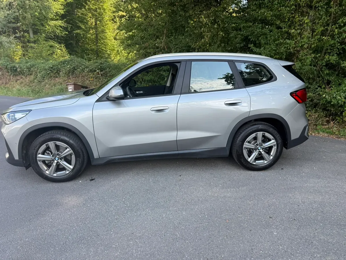 BMW X1 2023 photo 2