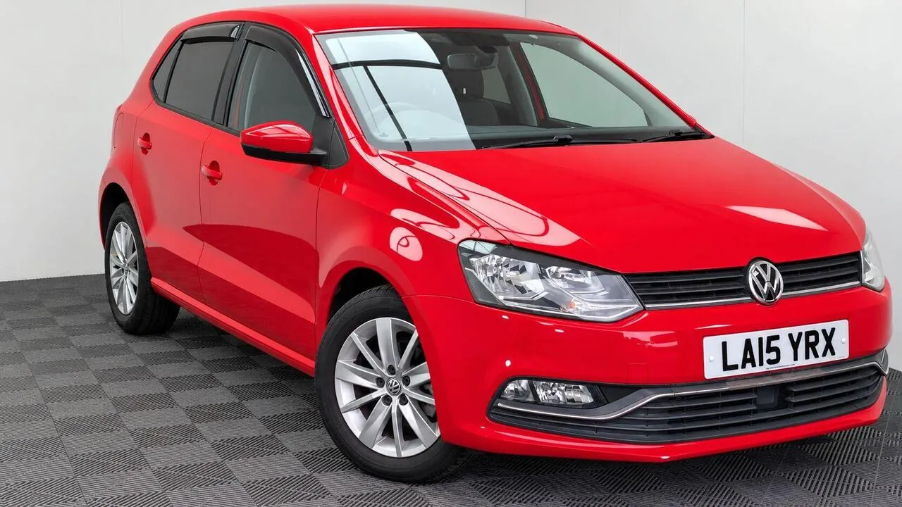 Volkswagen Polo 2015 photo 2