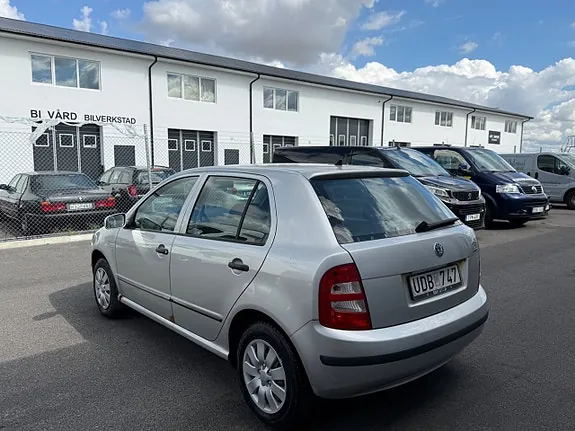 Skoda Fabia 2003 photo 3
