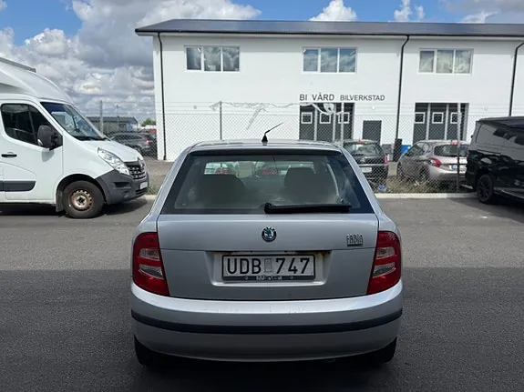 Skoda Fabia 2003 photo 2