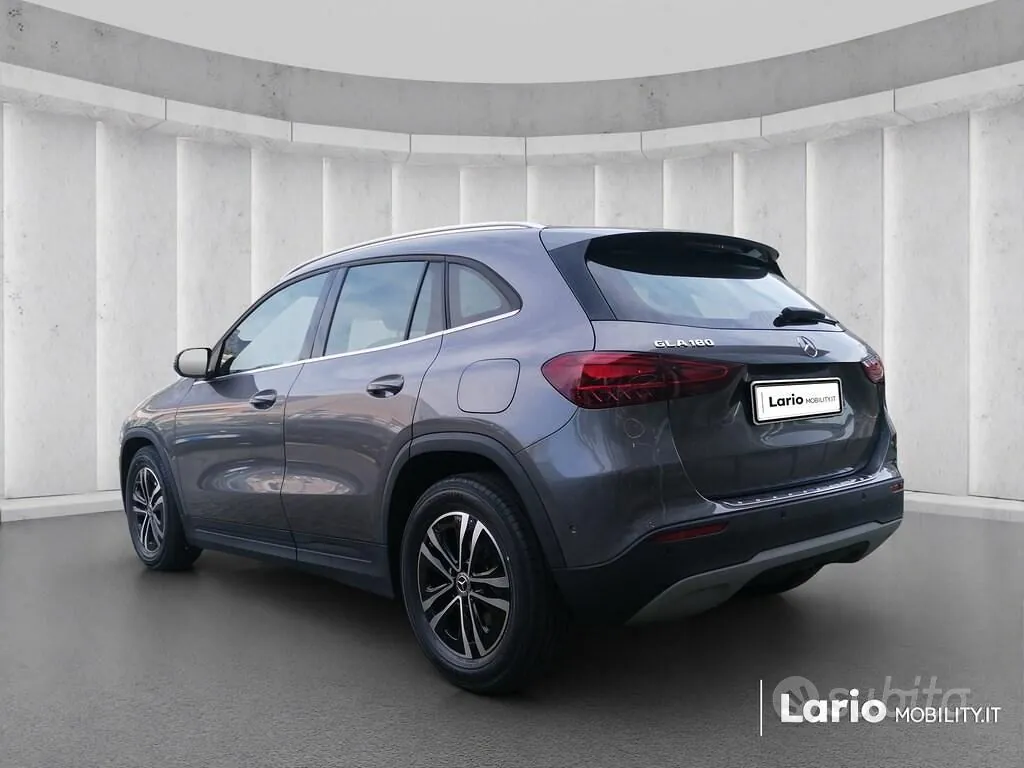Mercedes-Benz Gla 2023 photo 2