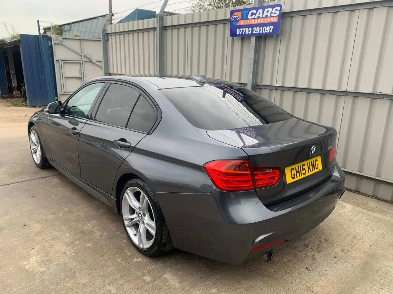 BMW 3 Series 2015 photo 3