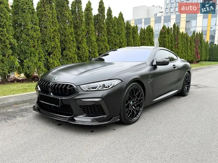 BMW M8