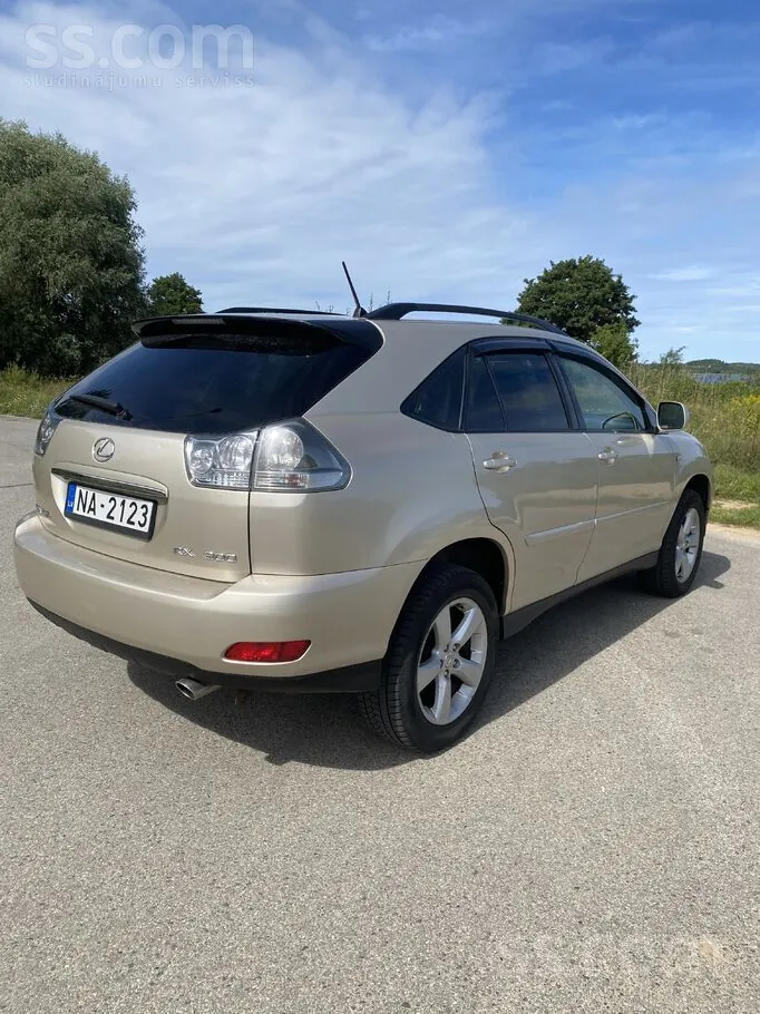 Lexus Rx300 2004 photo 2