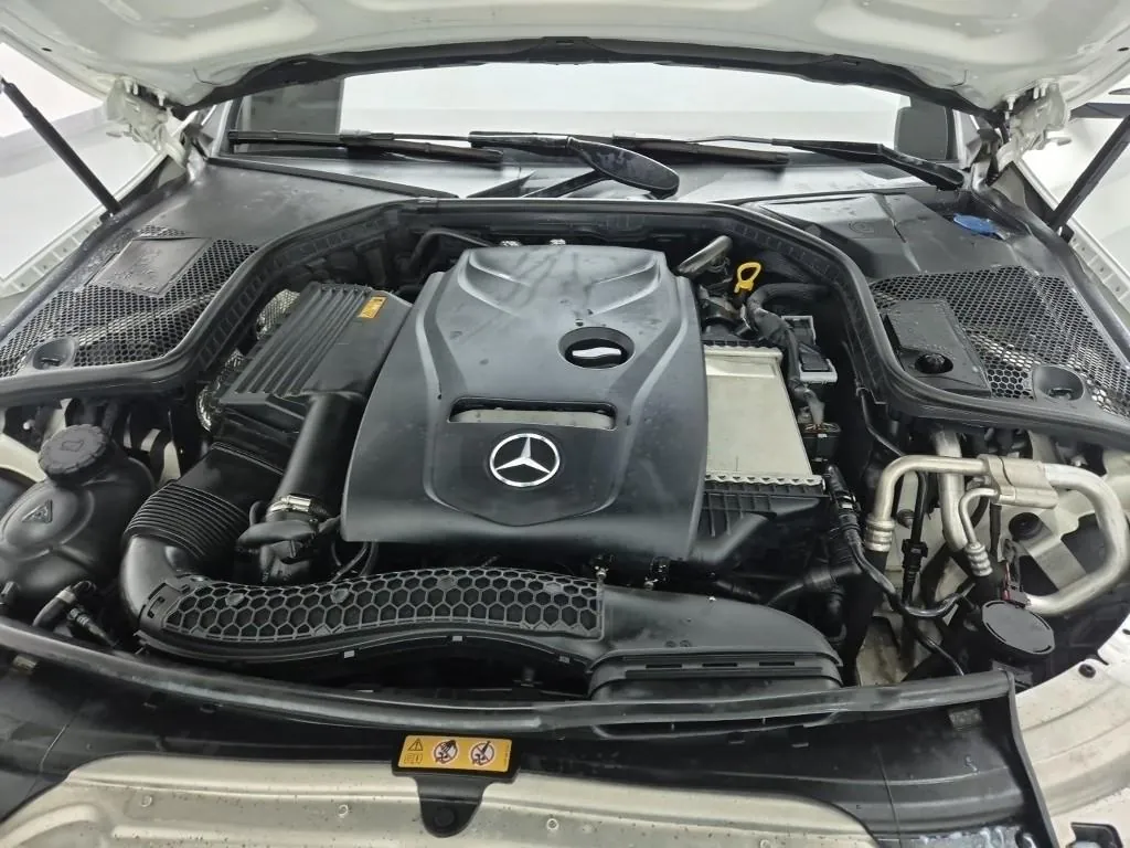 Mercedes-Benz C-Class 2018 photo 5