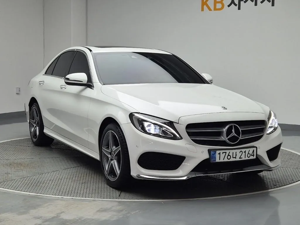 Mercedes-Benz C-Class 2018 photo 4
