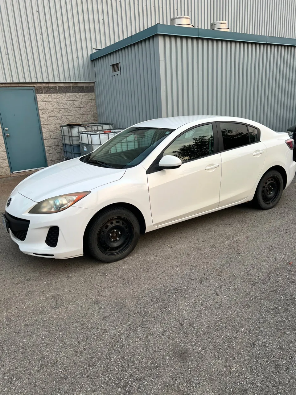 Mazda 3 2012 photo 2