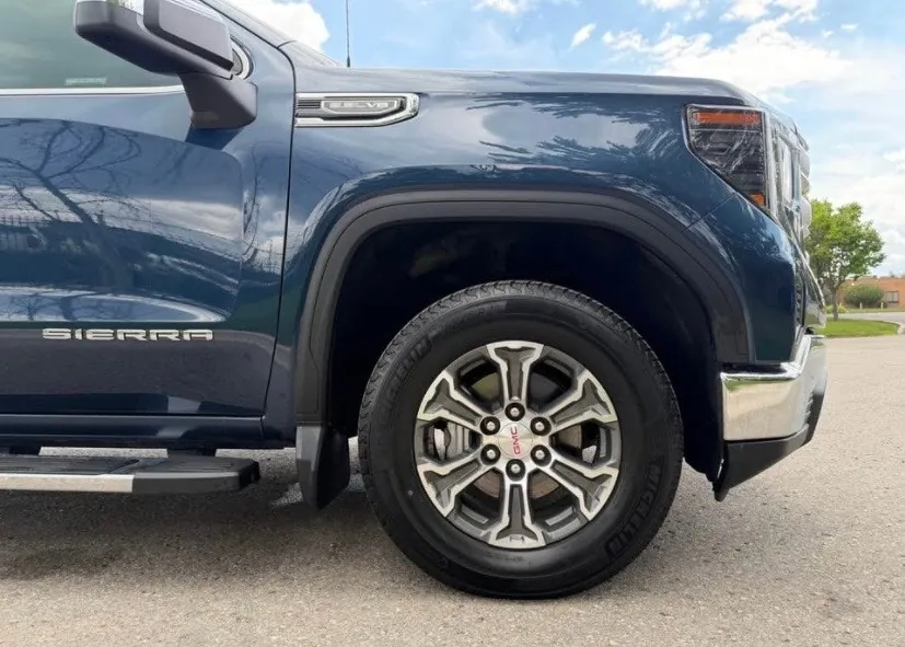 GMC Sierra 1500 2023 photo 3