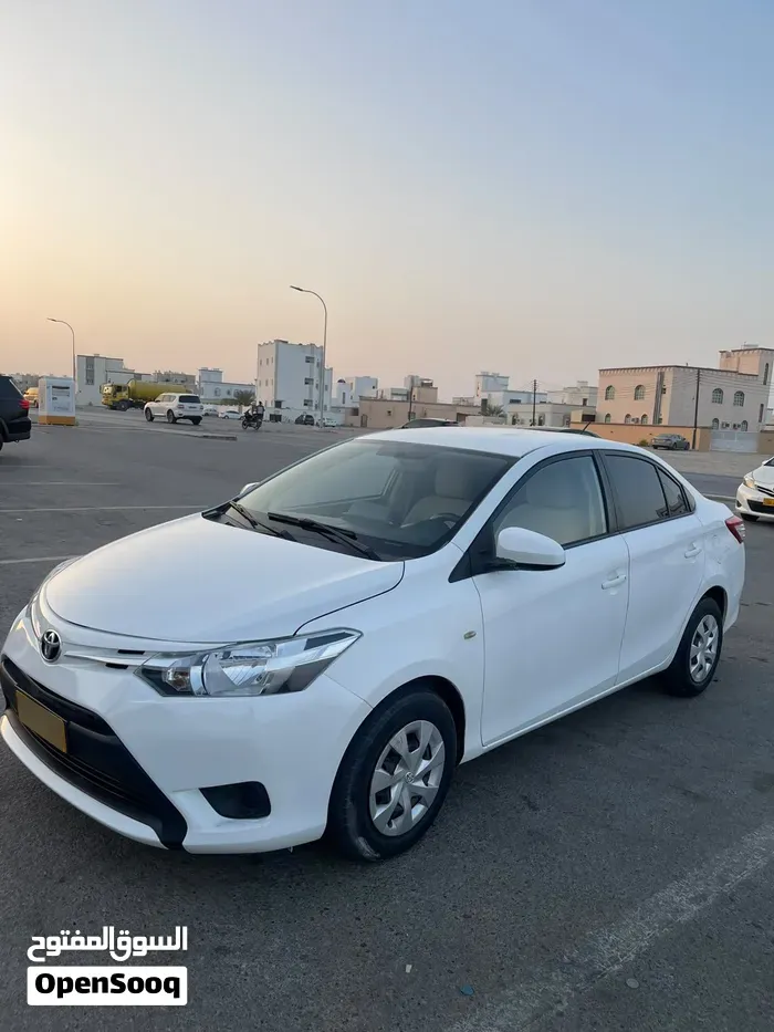 Toyota Yaris 2017 photo 5