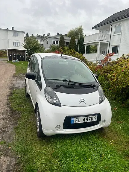 Citroen C-Zero 2011 photo 2