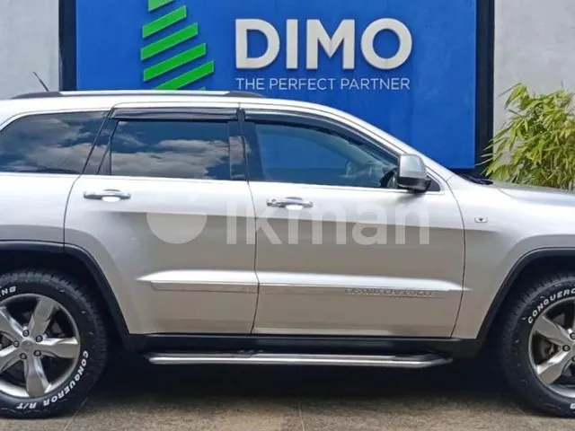 Jeep Grand Cherokee 2011 photo 2