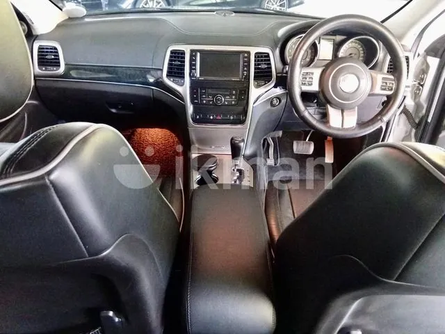 Jeep Grand Cherokee 2011 photo 4