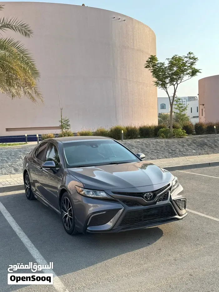 Toyota Camry 2022 photo 2