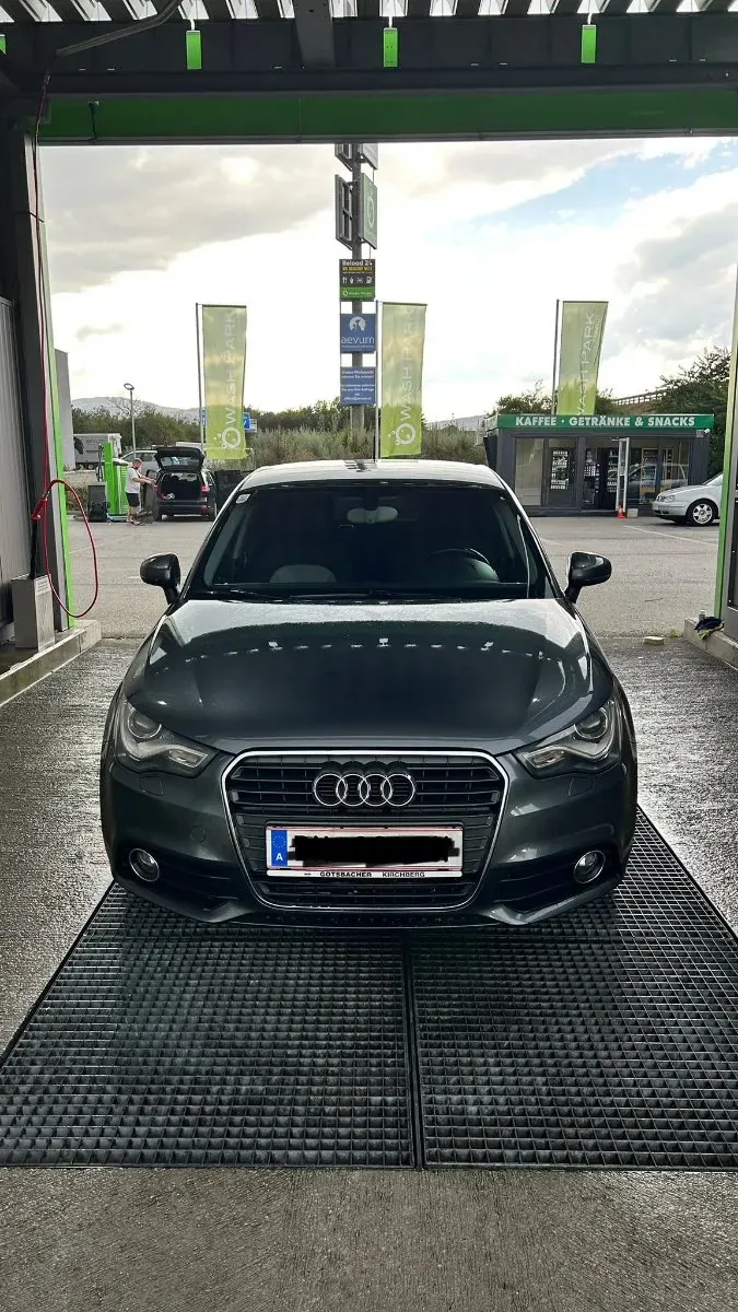 Audi A1 2012 photo 2