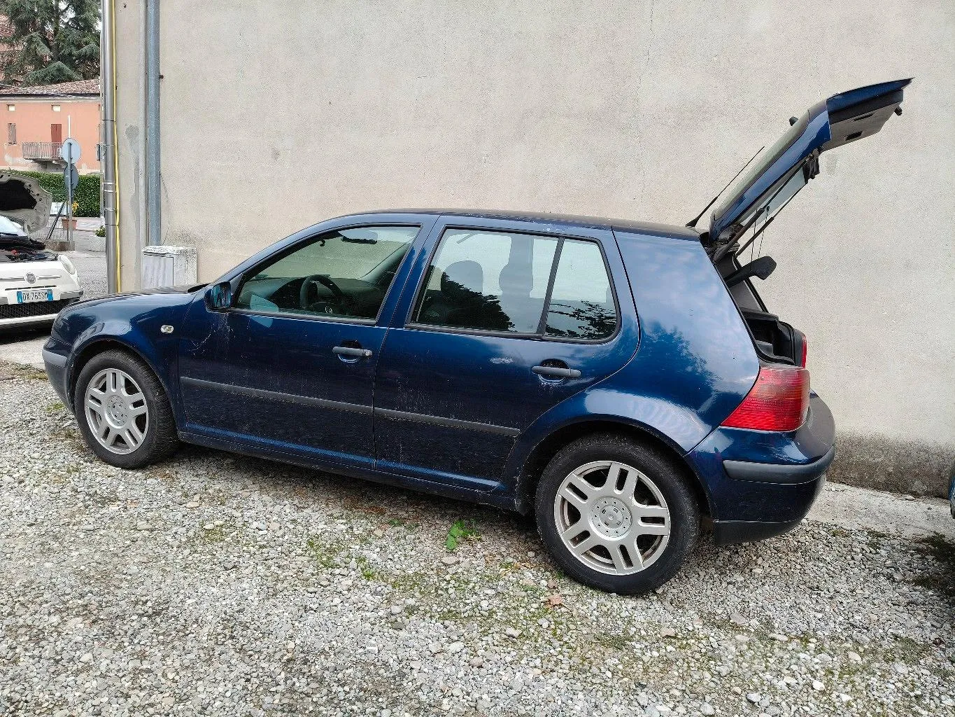 Volkswagen Golf 2000 photo 4