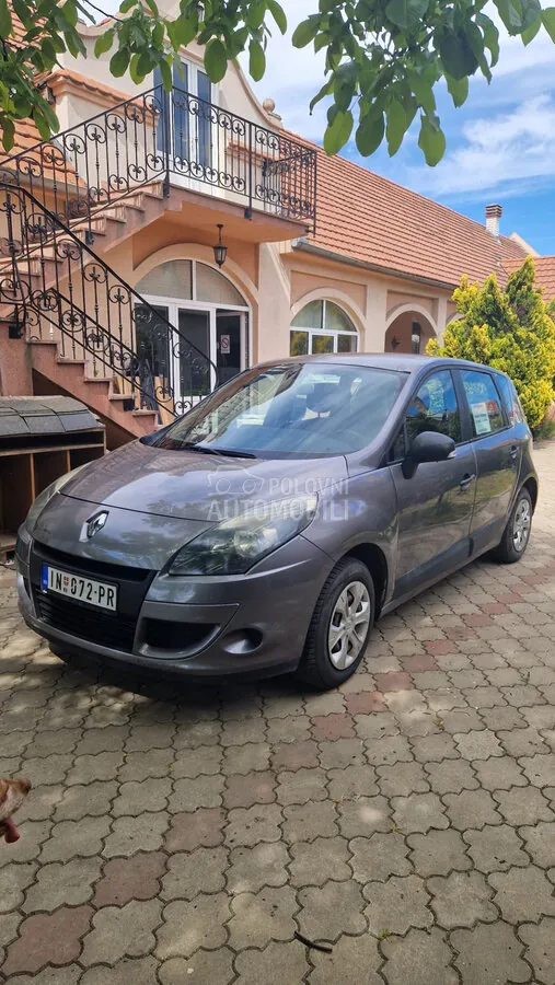 Renault Scenic 2010 photo 2
