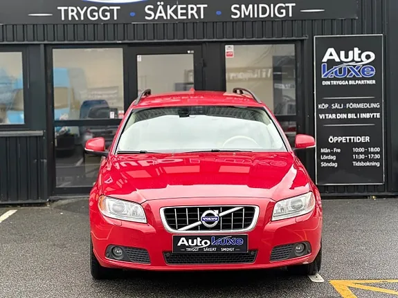 Volvo V70 2012 photo 2