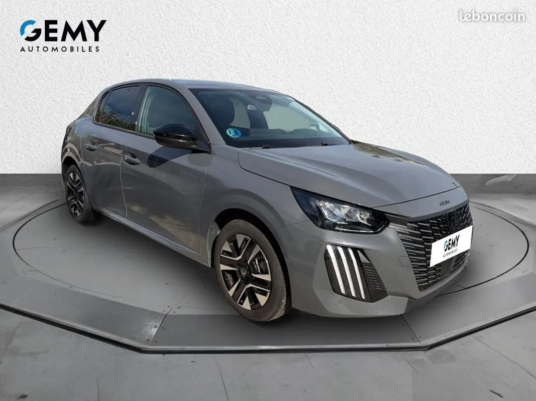 Peugeot 208 2025 photo 3