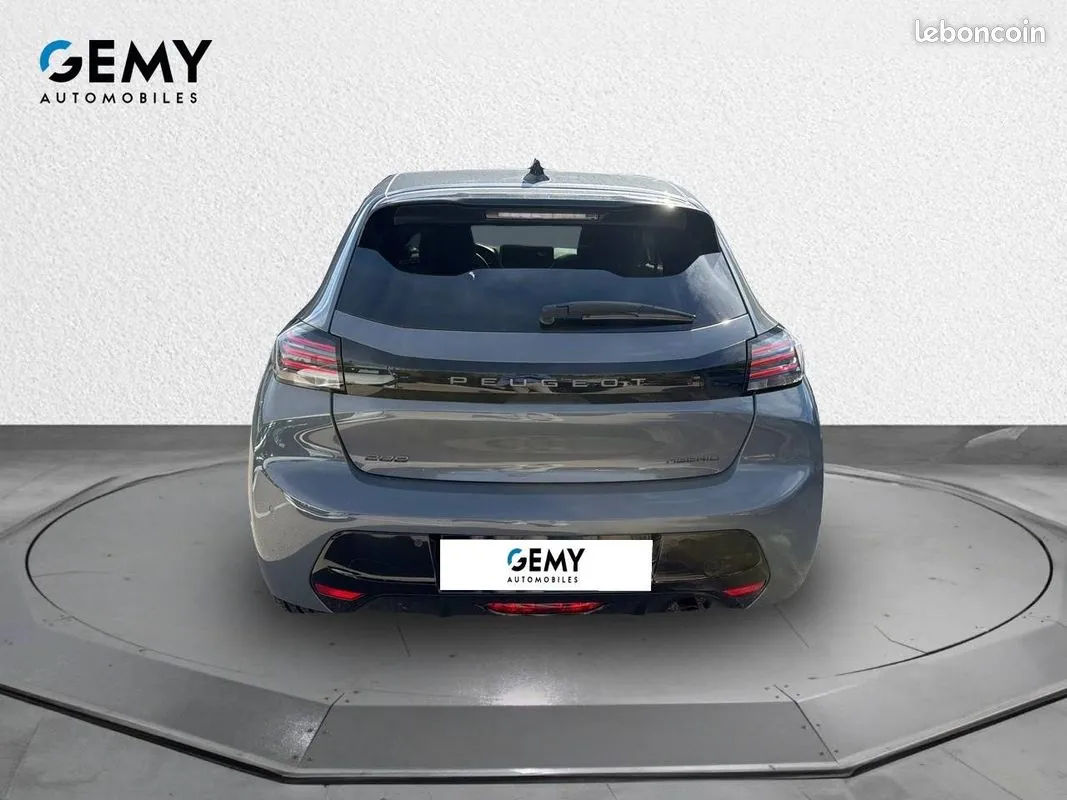 Peugeot 208 2025 photo 5