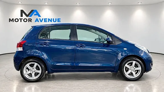 Toyota Yaris 2009 photo 2