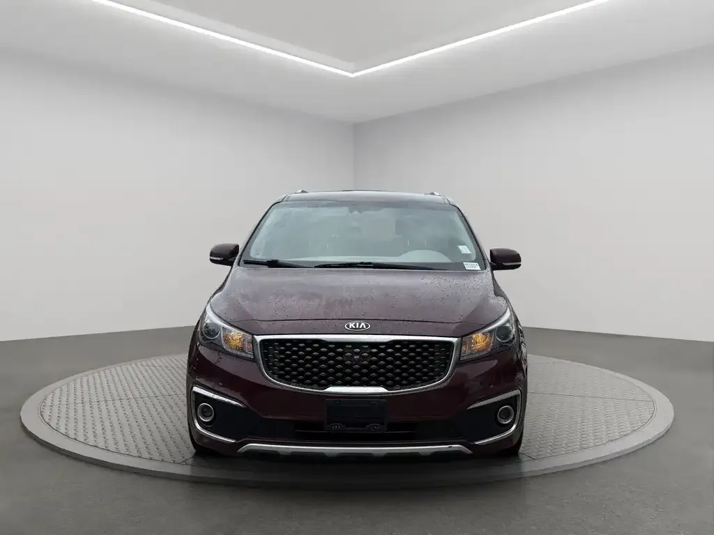 Kia Sedona 2017 photo 2