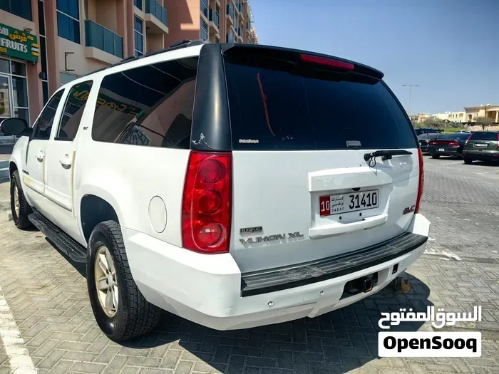 GMC Yukon Xl 2009 photo 2