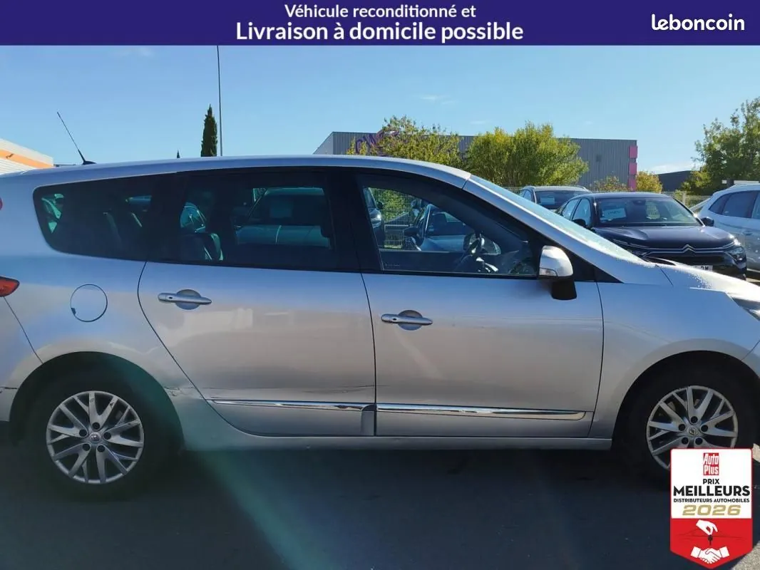 Renault Grand Scenic 2015 photo 4