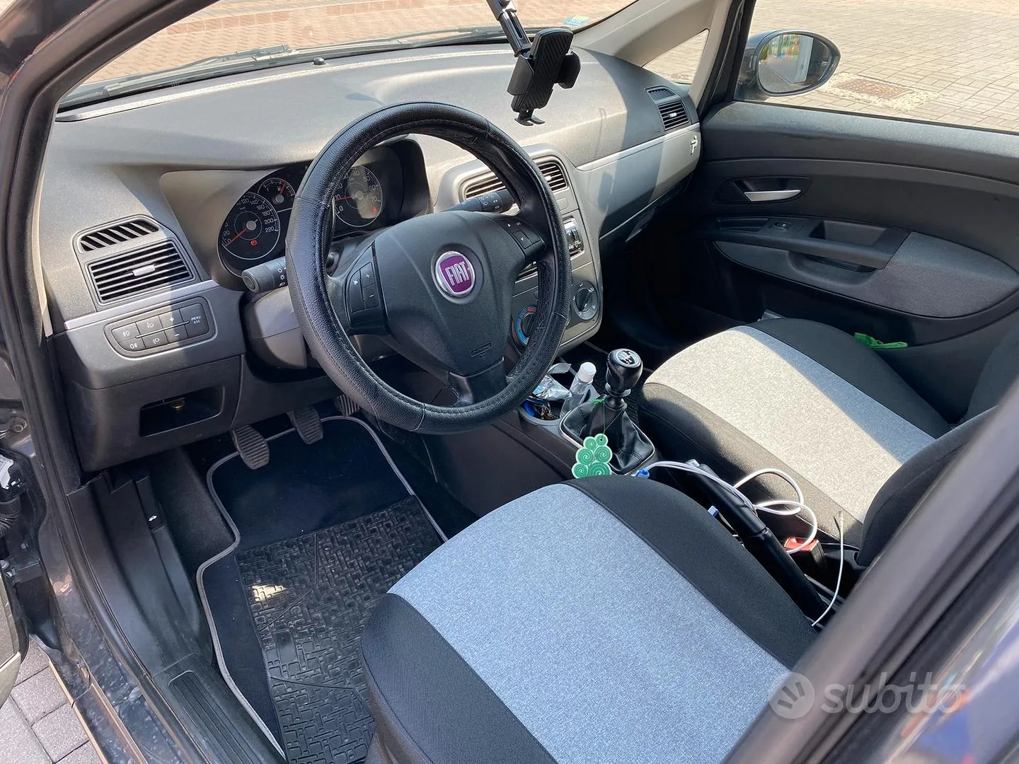 Fiat Grande Punto 2007 photo 5