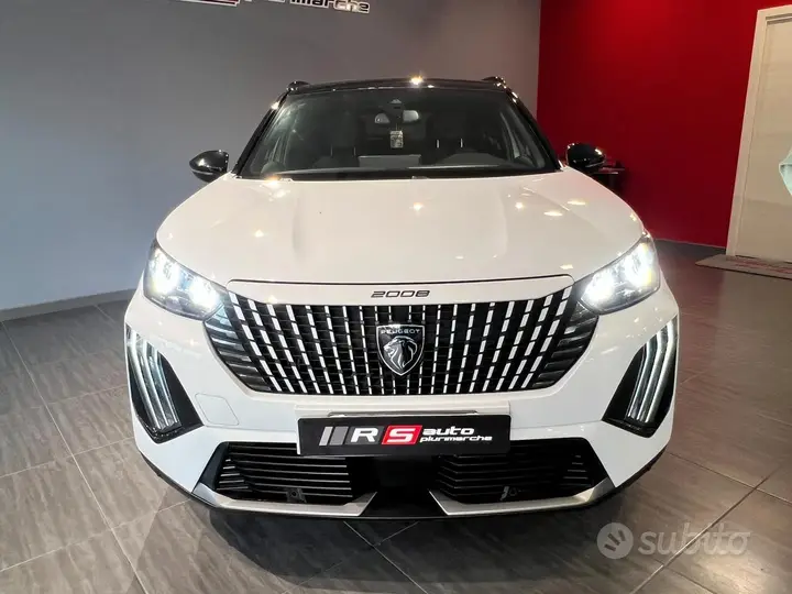Peugeot 2008 2023 photo 3