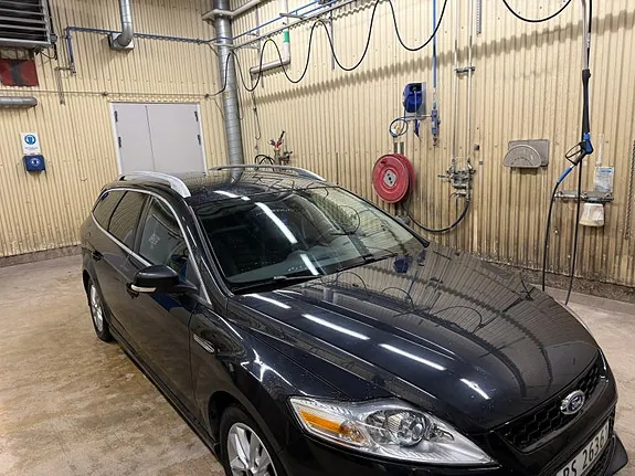 Ford Mondeo 2011 photo 2
