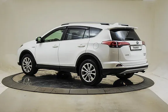 Toyota Rav4 2017 photo 3