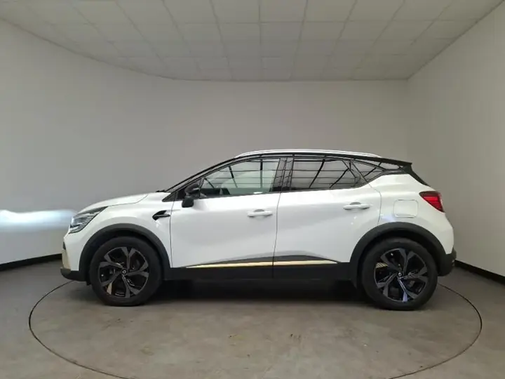 Renault Captur 2023 photo 4