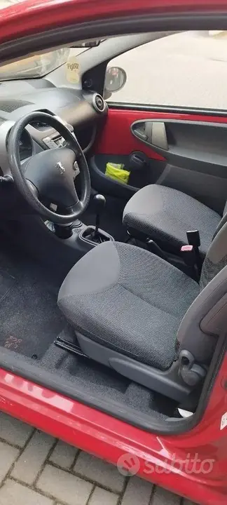 Peugeot 107 2007 photo 4