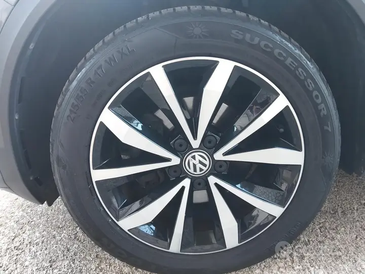 Volkswagen T-Roc 2019 photo 3