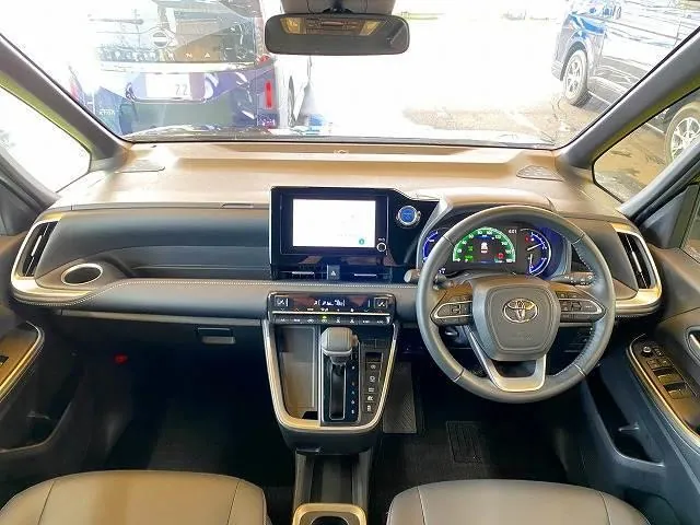 Toyota Corolla Hybrid Sz 2023 photo 2