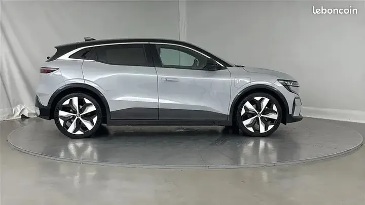 Renault Megane 2023 photo 4
