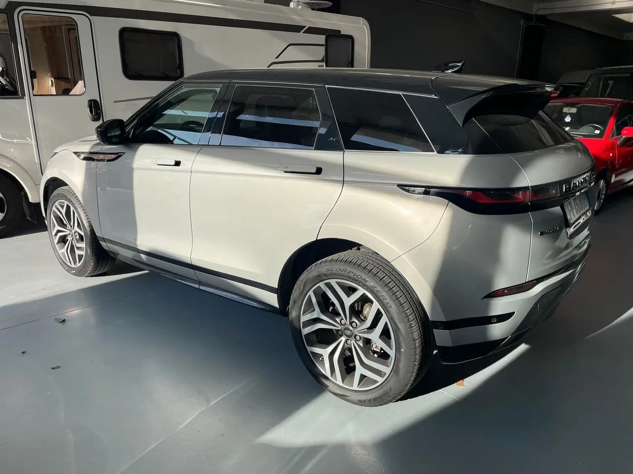 Land Rover Range Rover Evoque 2019 photo 4
