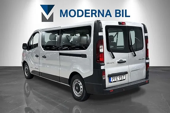 Renault Trafic 2017 photo 3