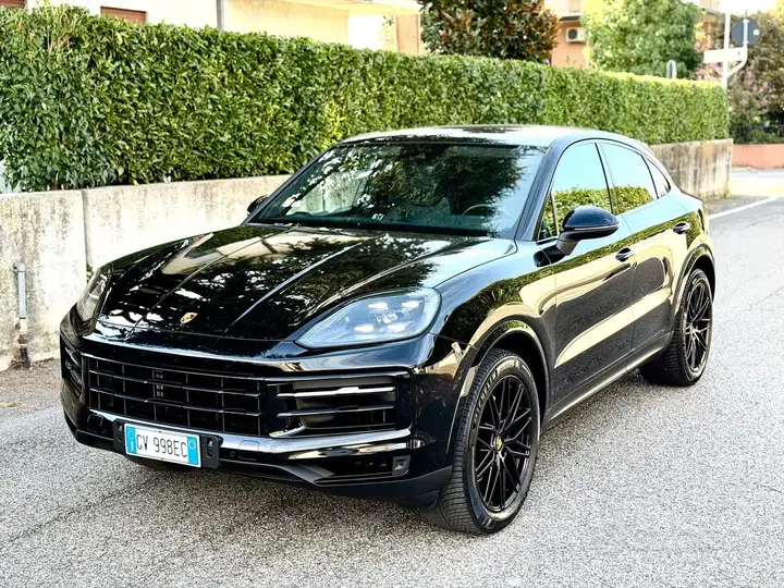 Porsche Cayenne 2024 photo 2